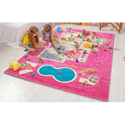 love everly playmat